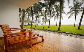 Shelter Beach Resort